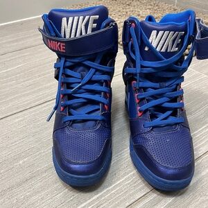 Nike Air Revolution Sky High